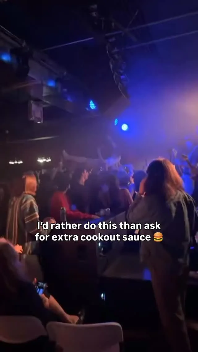 Cajun chicken wrap and a beef quesadilla plz!!